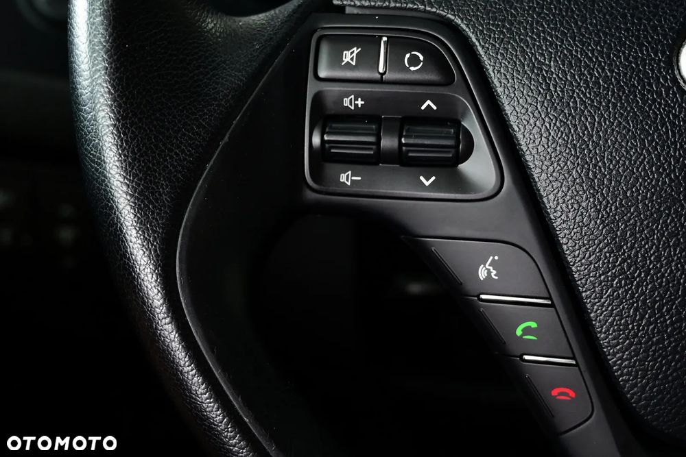 Kia Ceed 1.6 GDI Fifa World Cup Edition - 28