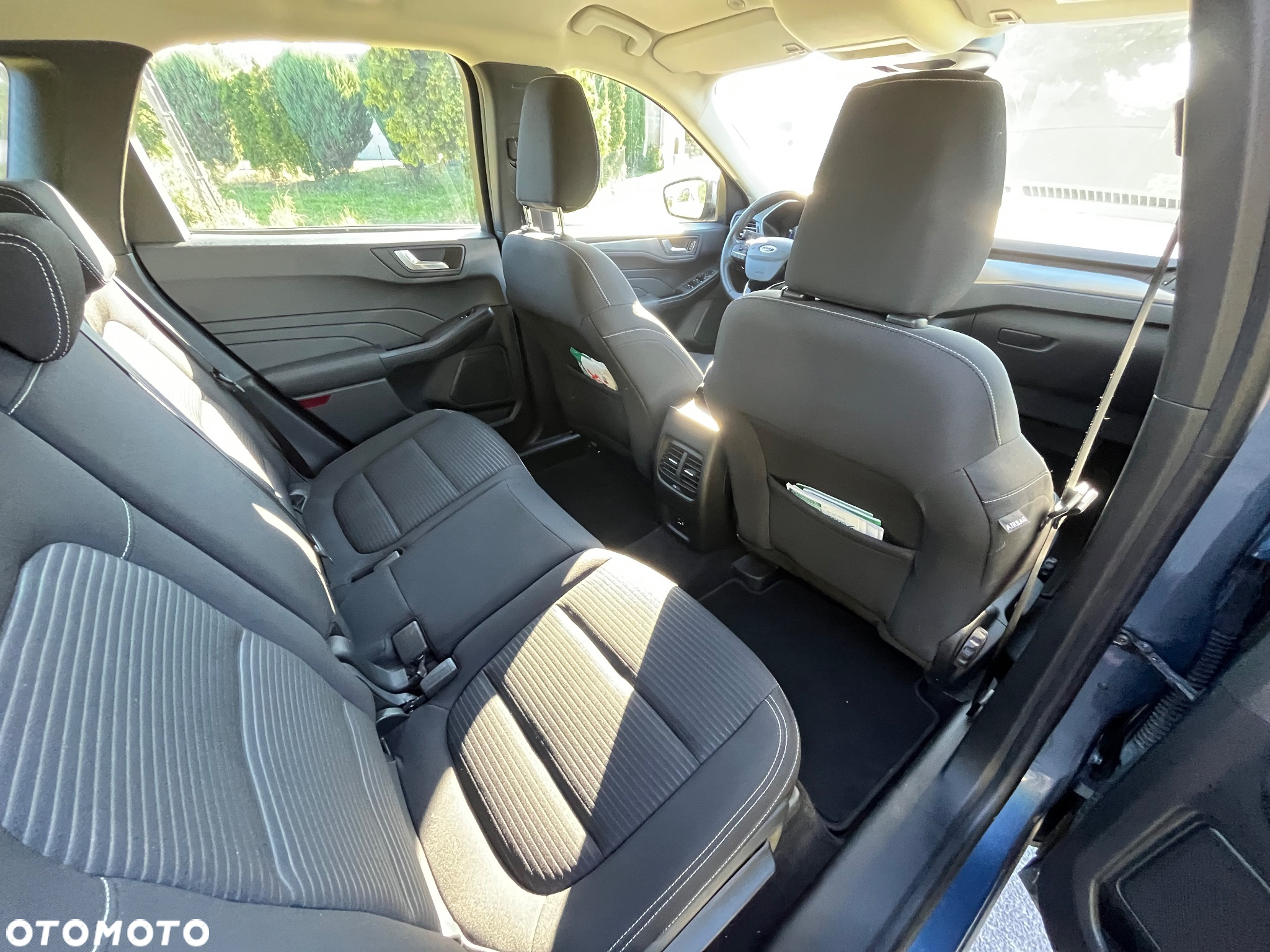 Ford Kuga 2.5 FHEV AWD Titanium - 11