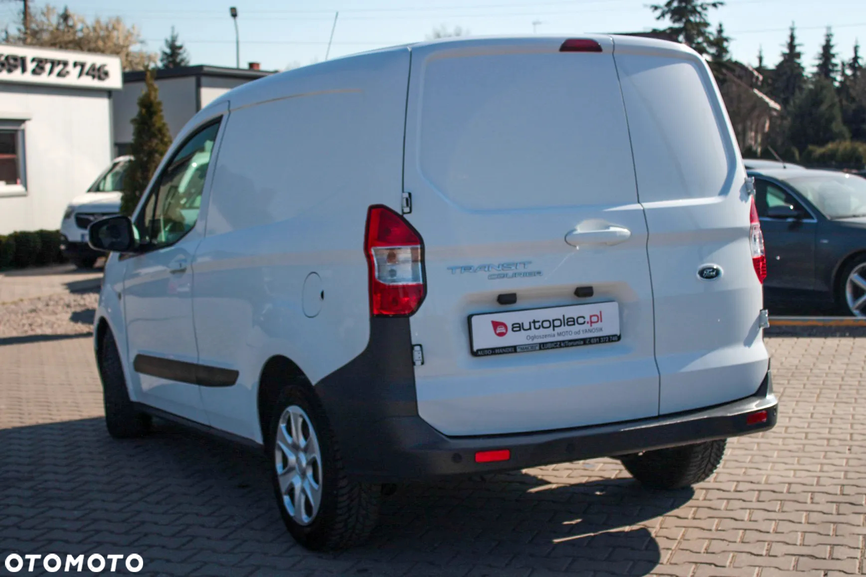 Ford Transit Courier - 5