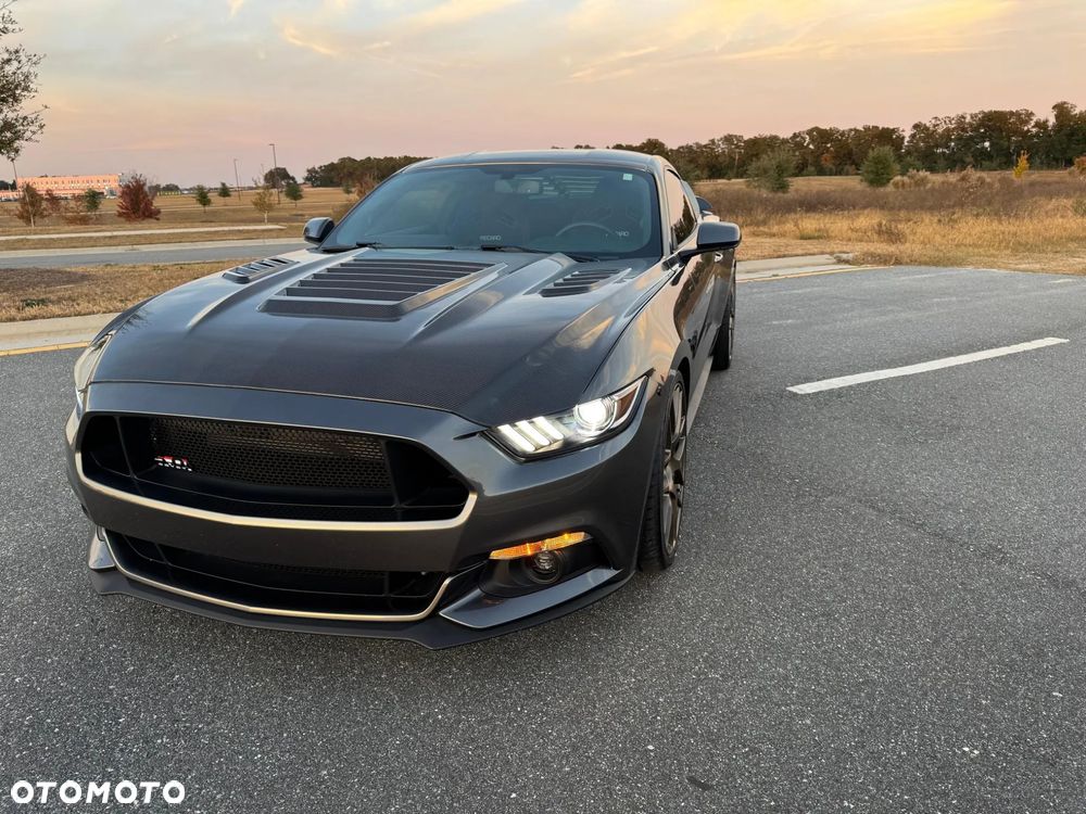 Ford Mustang 5.0 V8 GT - 8