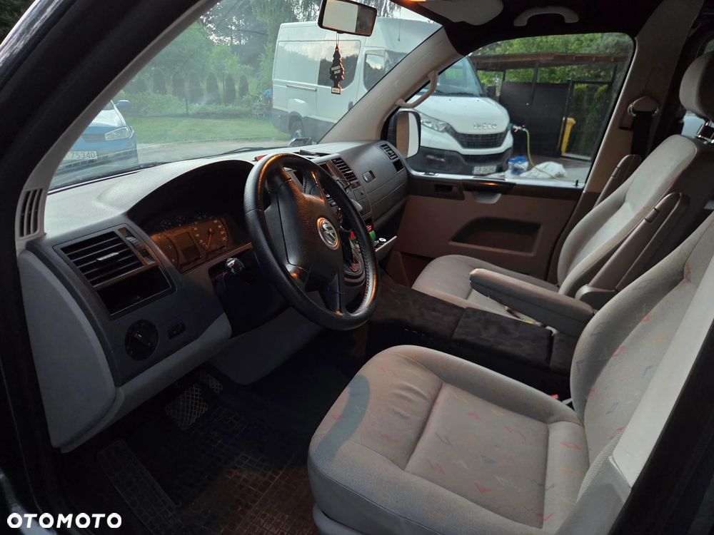 Volkswagen Transporter - 11