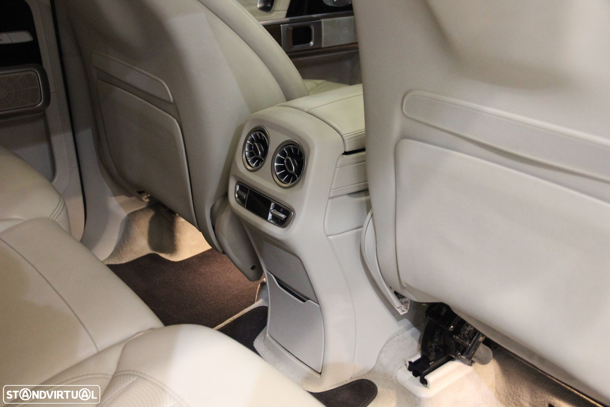 Mercedes-Benz G 63 AMG 4x4 - 14