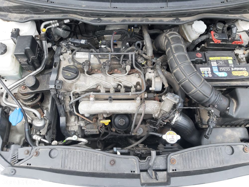 Hyundai i20 1.1 CRDi Trend - 17