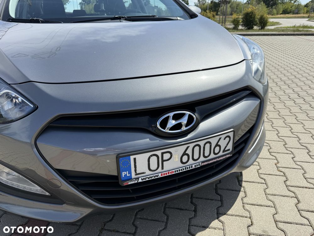 Hyundai i30 blue 1.6 CRDi Classic - 7