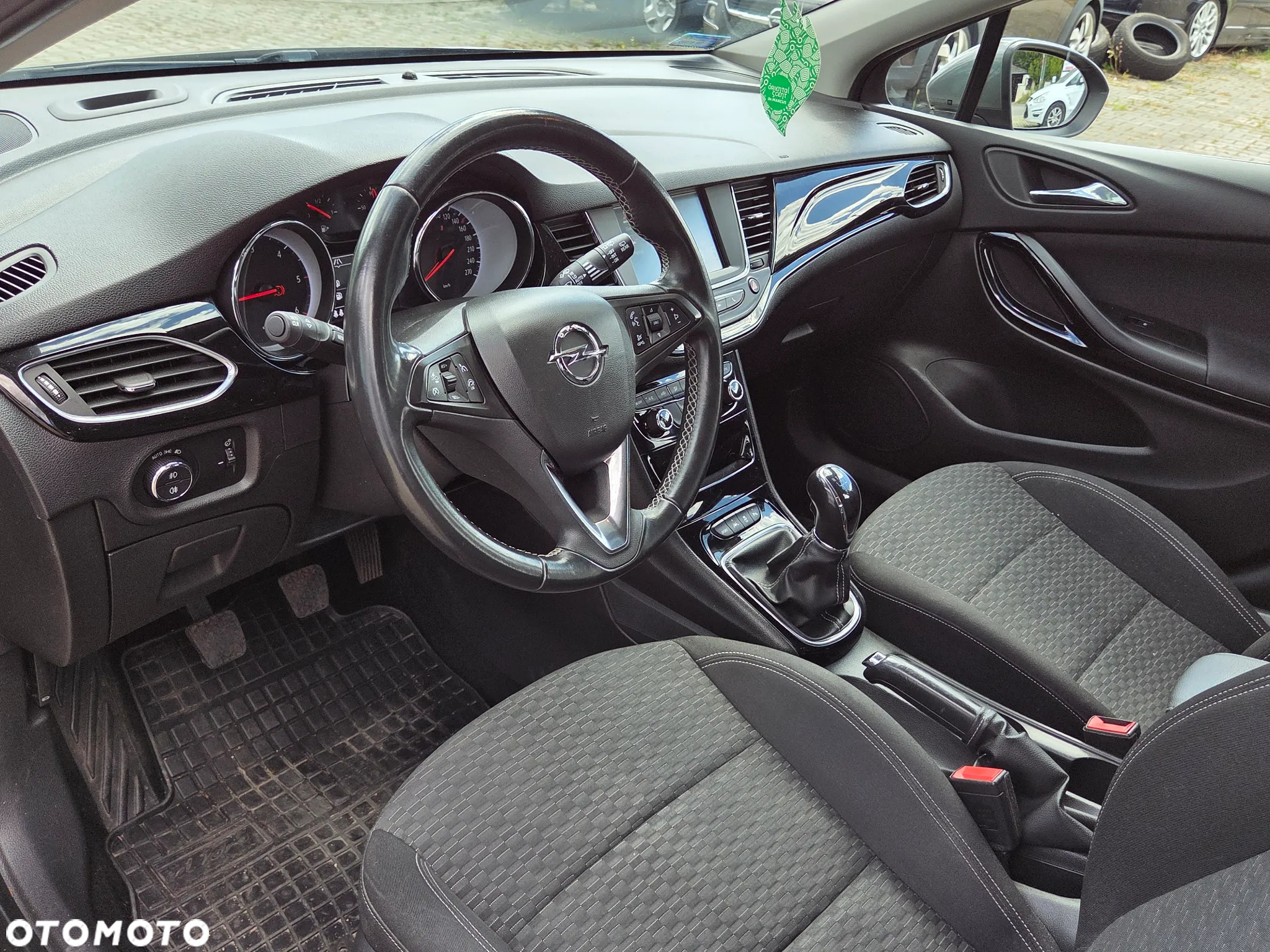 Opel Astra V 1.6 CDTI Dynamic - 8