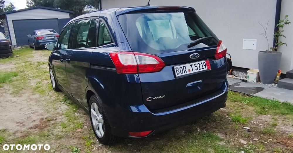 Ford Grand C-MAX - 18
