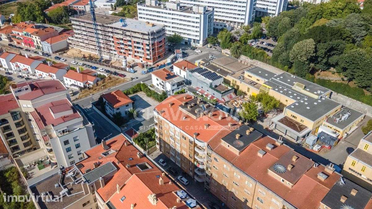 T2+1 c/ Lugar de Garagem e Arrumo em Santa Marinha - Grande imagem: 4/40
