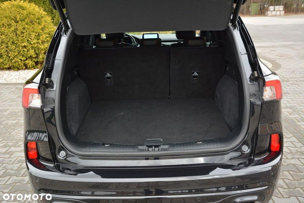 Ford Kuga 2.5 Duratec PHEV ST-LINE X - 37