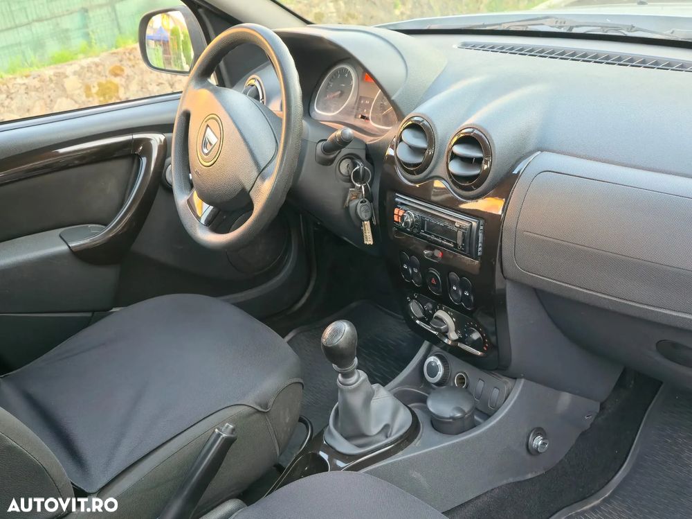 Dacia Duster SCe 115 4x4 Prestige - 11