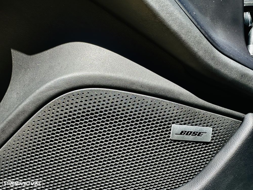 Porsche Taycan Standard - 18