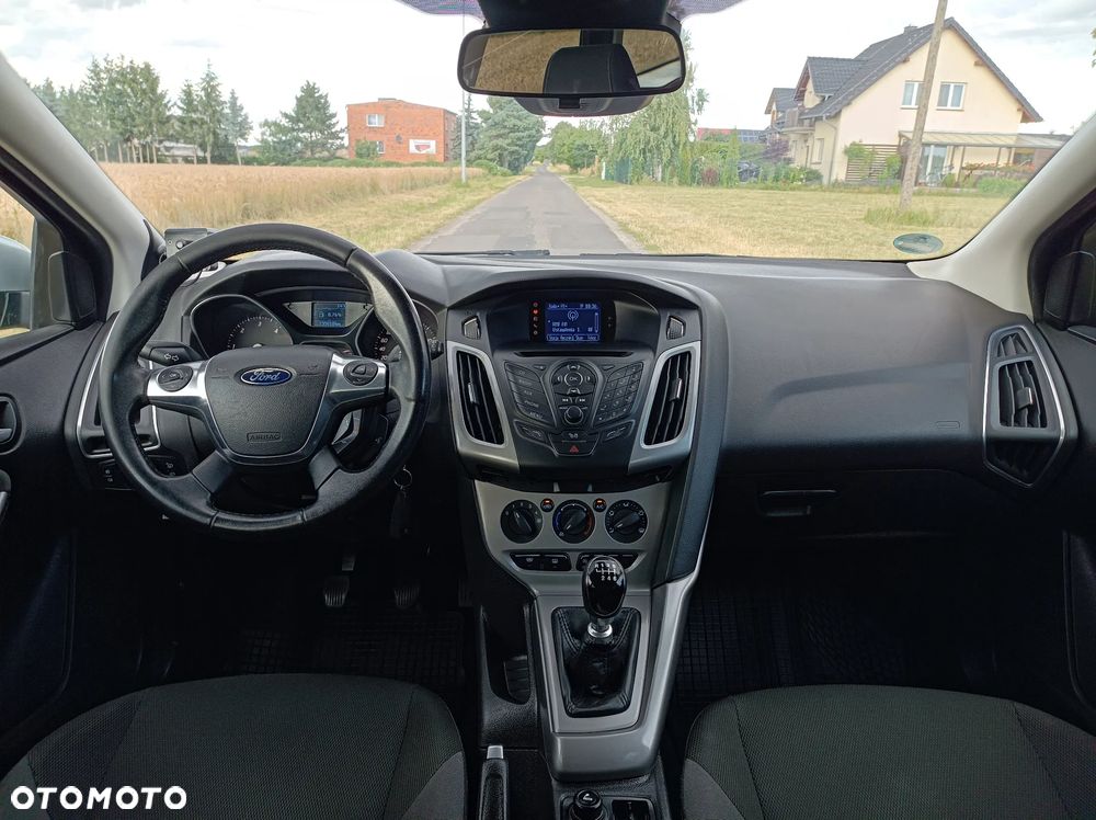 Ford Focus 1.6 TDCi DPF SYNC Edition - 12