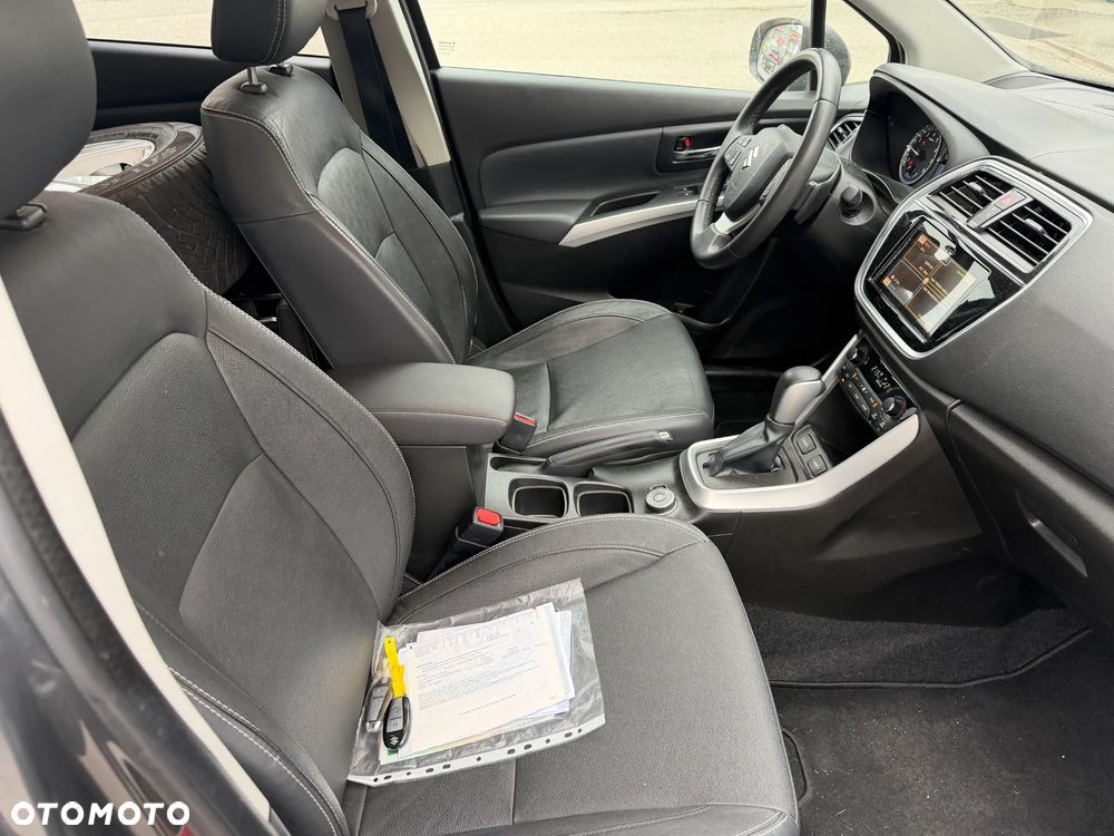 Suzuki SX4 S-Cross 1.4 T Elegance Sun 4WD - 9