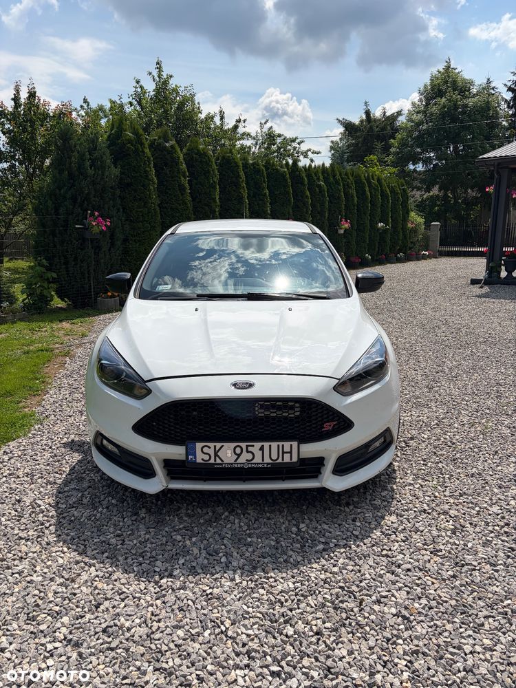 Ford Focus 2.0 EcoBoost ST-2 - 4