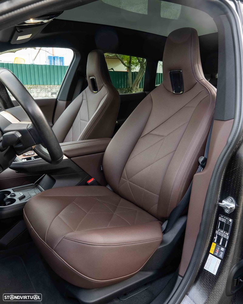 BMW iX xDrive40 - 23