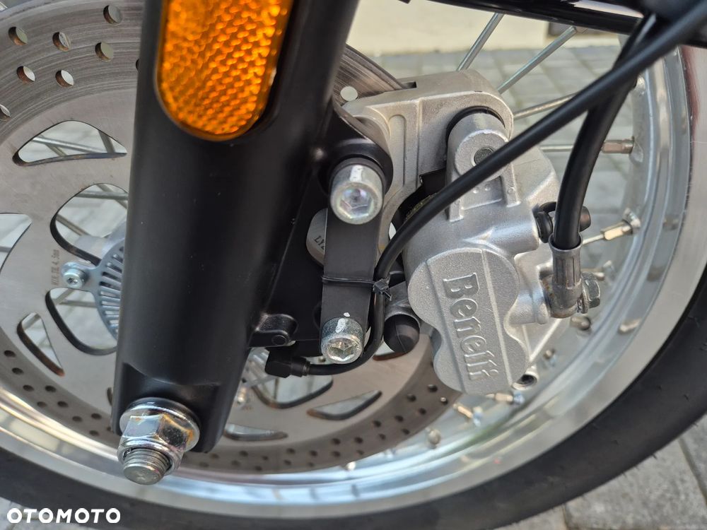 Benelli IMPERIALE 400 - 33