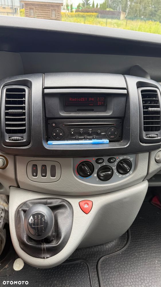 Renault Trafic - 9
