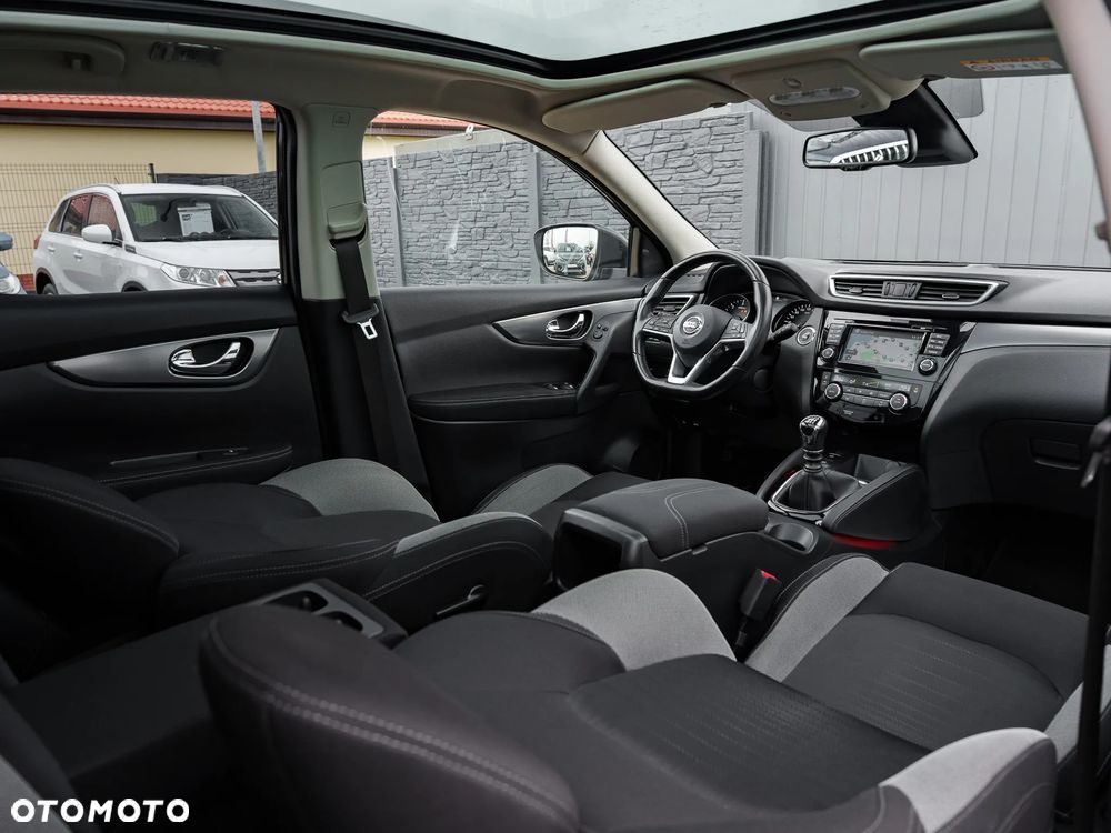 Nissan Qashqai 1.5 dCi N-Connecta EU6 - 21