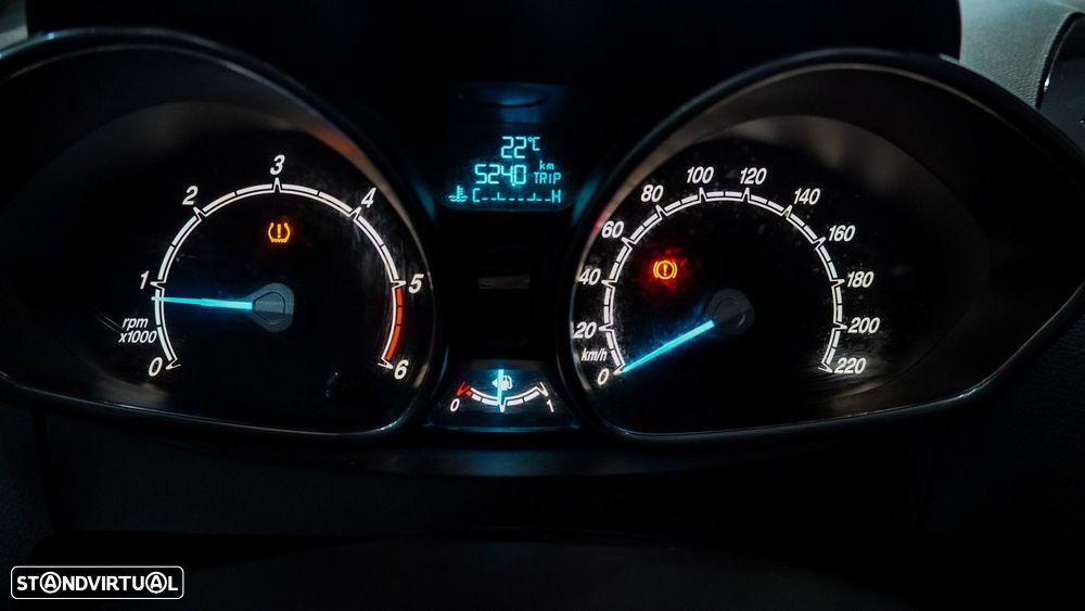 Ford B-Max 1.5 TDCi Titanium - 21