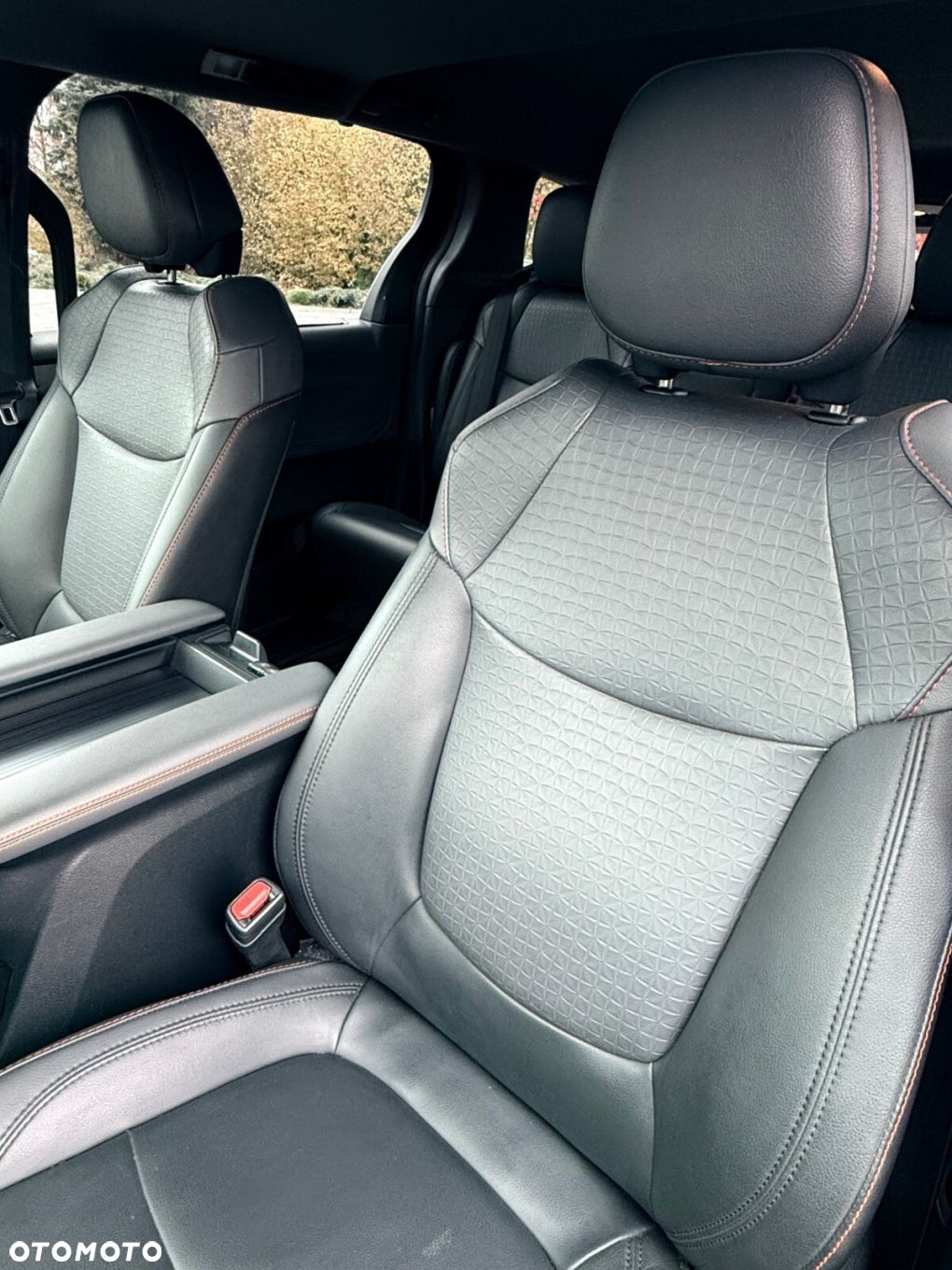 Toyota Sienna - 40