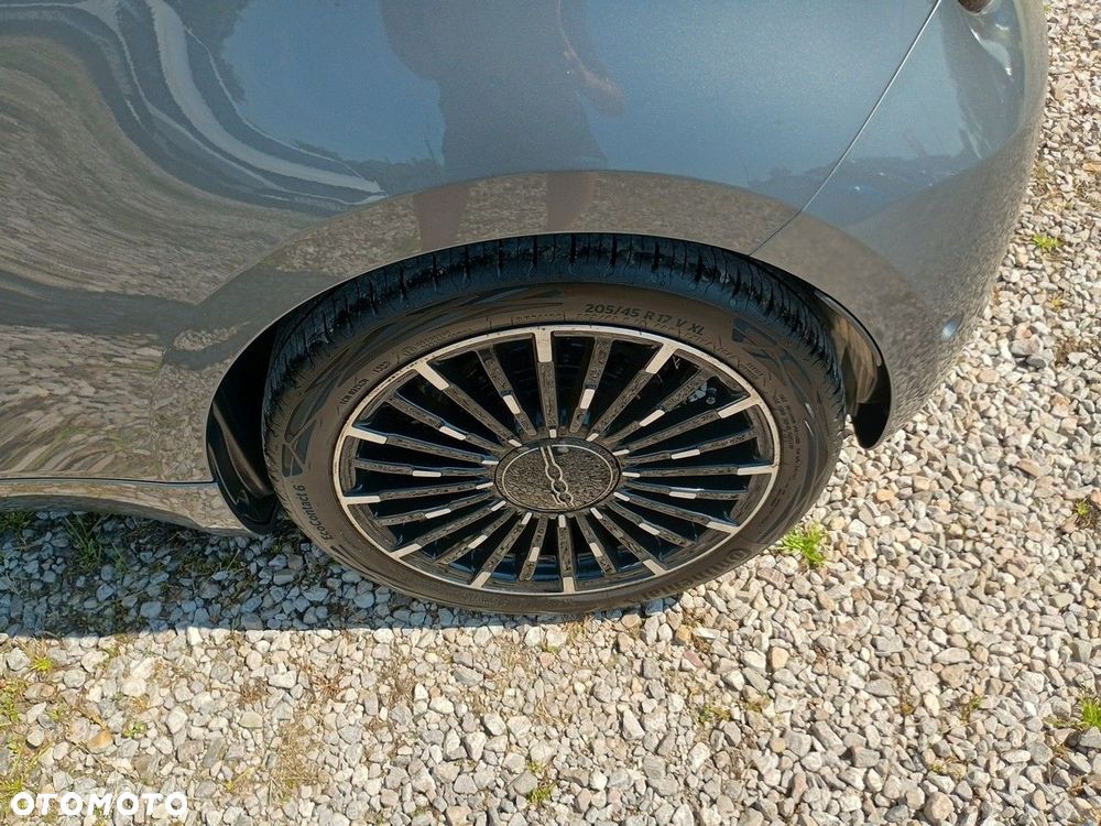 Fiat 500e - 11