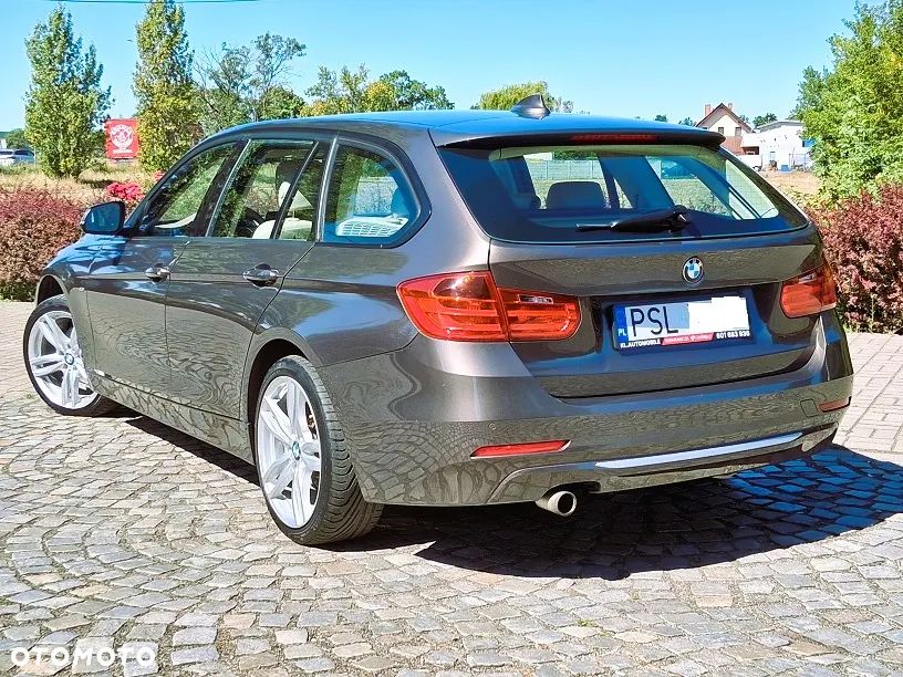 BMW Seria 3 320d xDrive DPF Edition Sport - 8