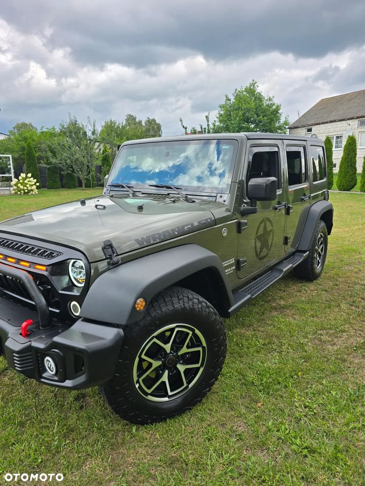 Jeep Wrangler - 11