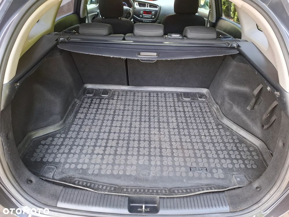 Kia Ceed 1.6 CRDi 128 Vision - 13