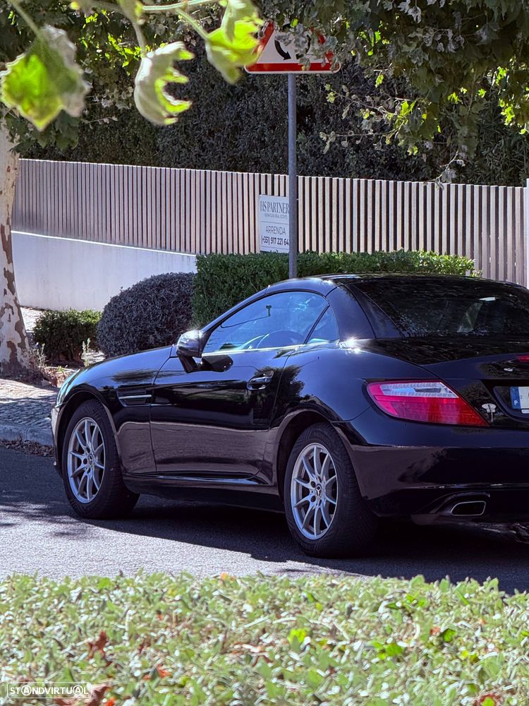 Mercedes-Benz SLK 200 (BlueEFFICIENCY) 7G-TRONIC — fotografia 21