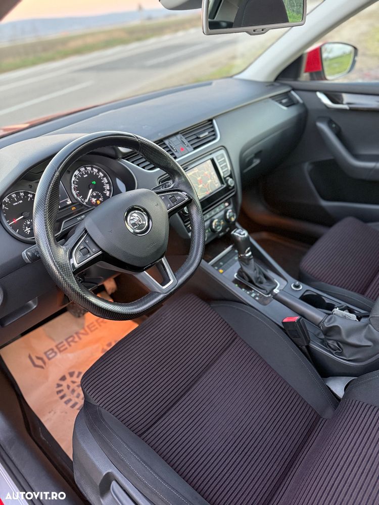 Skoda Octavia 2.0 TDI DSG 4X4 RS - 12