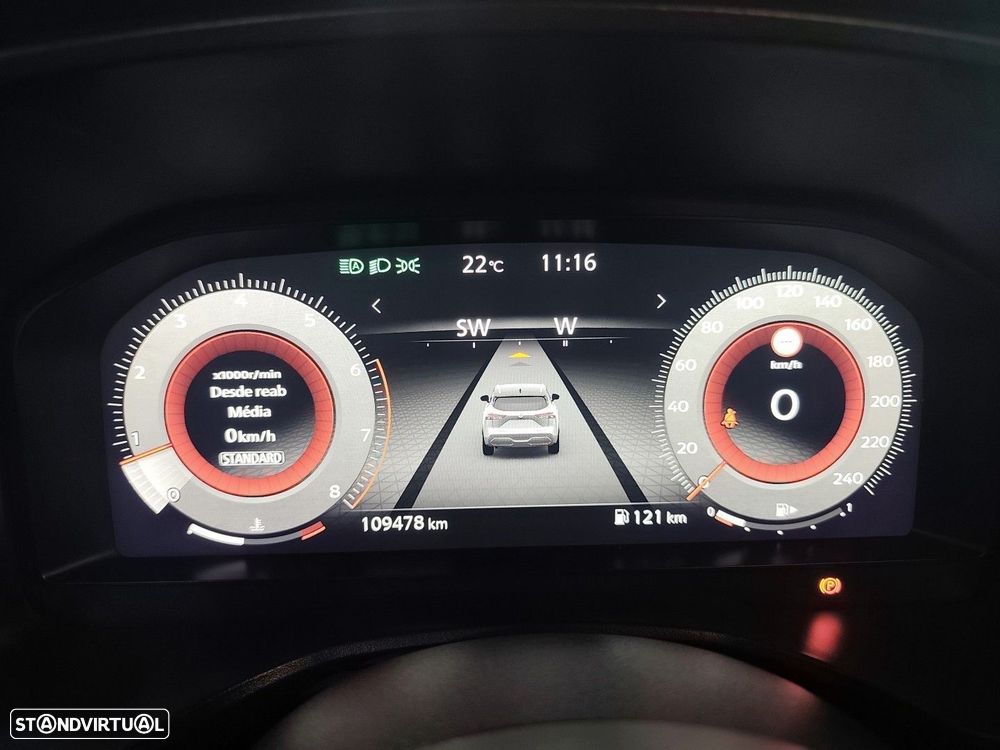 Nissan Qashqai 1.3 DIG-T Tekna - 25