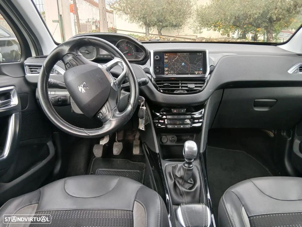 Peugeot 2008 1.6 BlueHDi Allure - 8
