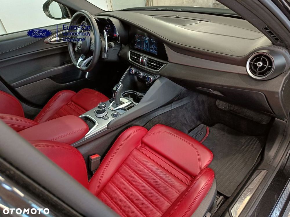 Alfa Romeo Giulia 2.0 Turbo Veloce Q4 - 15