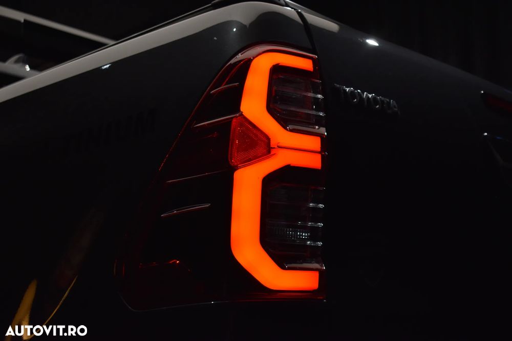 Toyota Hilux 2.4D 150CP 4x4 Double Cab AT Executive - 29