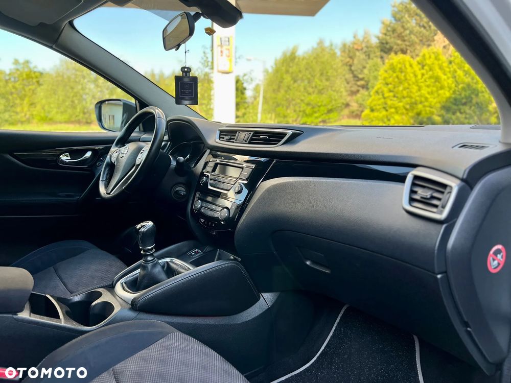 Nissan Qashqai 1.2 DIG-T Tekna - 26