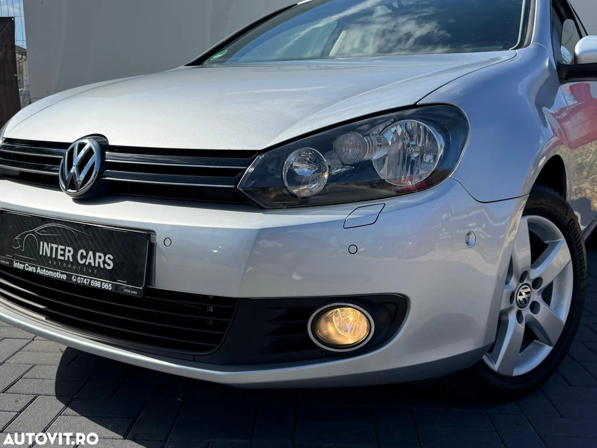 Volkswagen Golf - 10