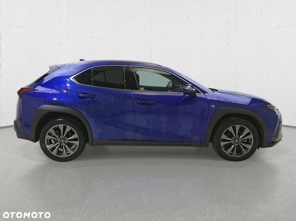 Lexus UX - 7