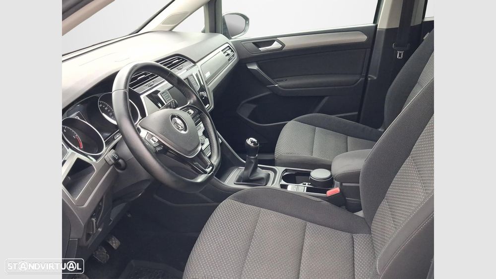 VW Touran 1.6 TDI Confortline - 8