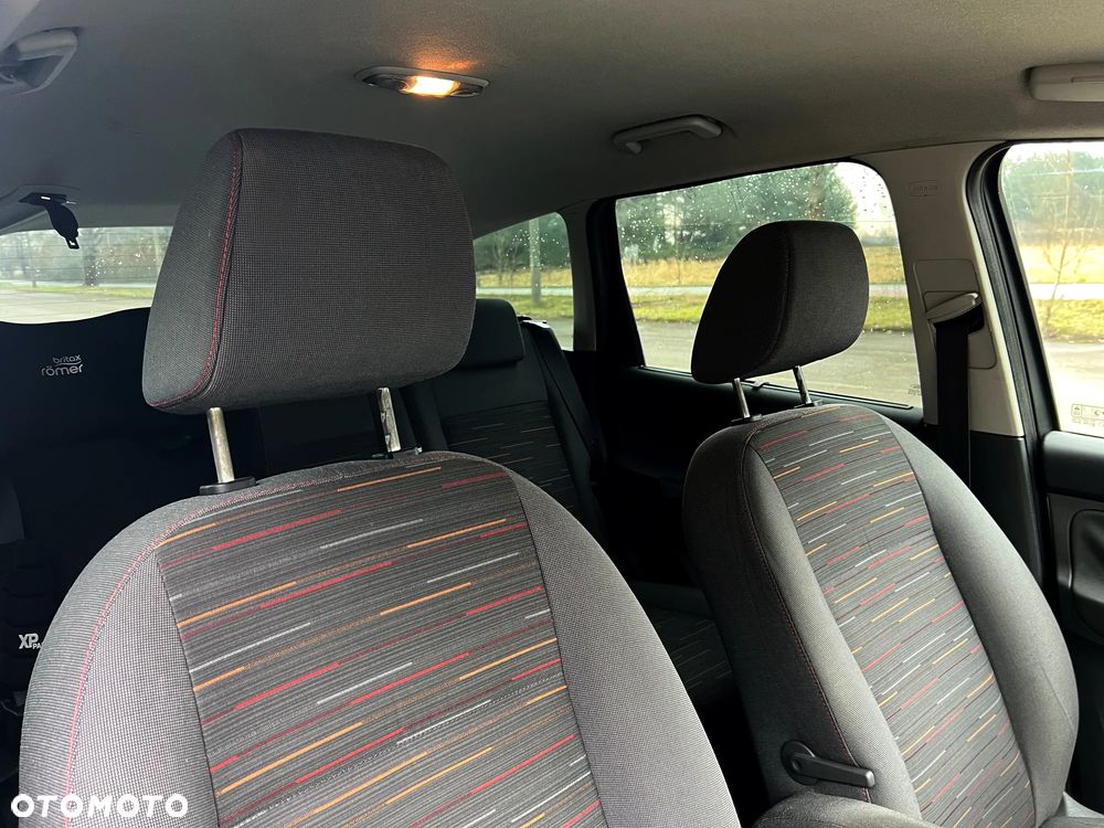 Ford Focus C-Max ver-2-0-tdci-titanium - 14