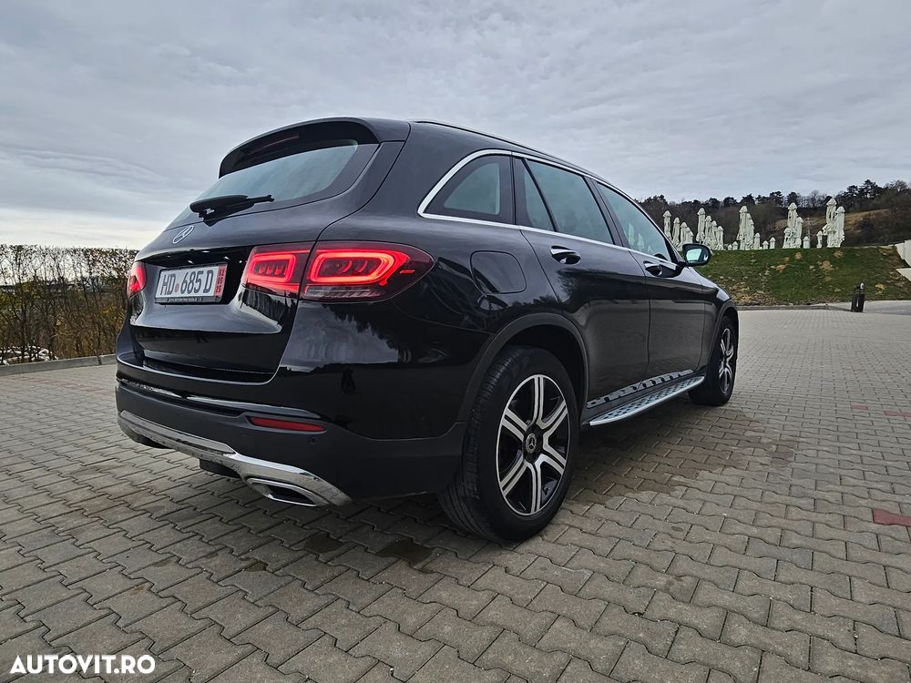 Mercedes-Benz GLC 300 d 4MATIC - 10