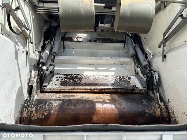 Renault D Wide 280 śmieciarka Euro 6 - 5