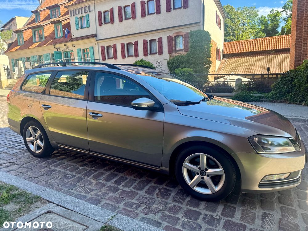 Volkswagen Passat - 9