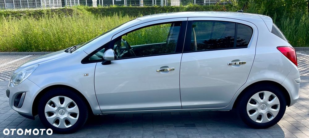Opel Corsa 1.2 16V Cosmo - 7