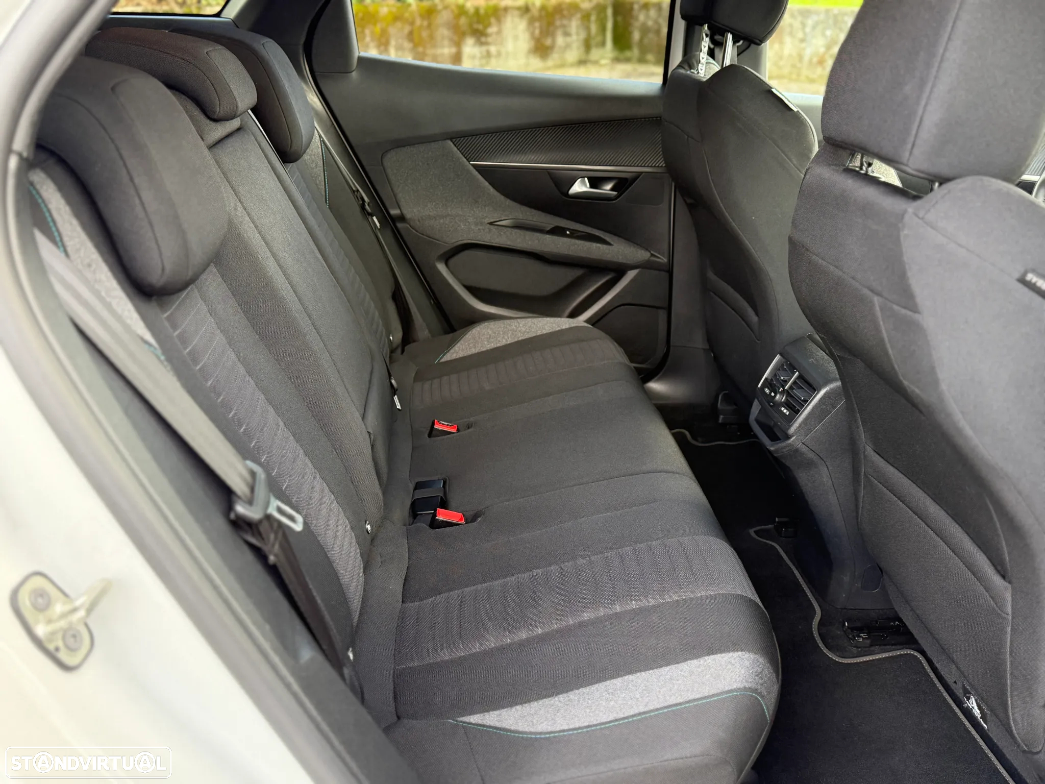 Peugeot 3008 1.5 BlueHDi Style - 6