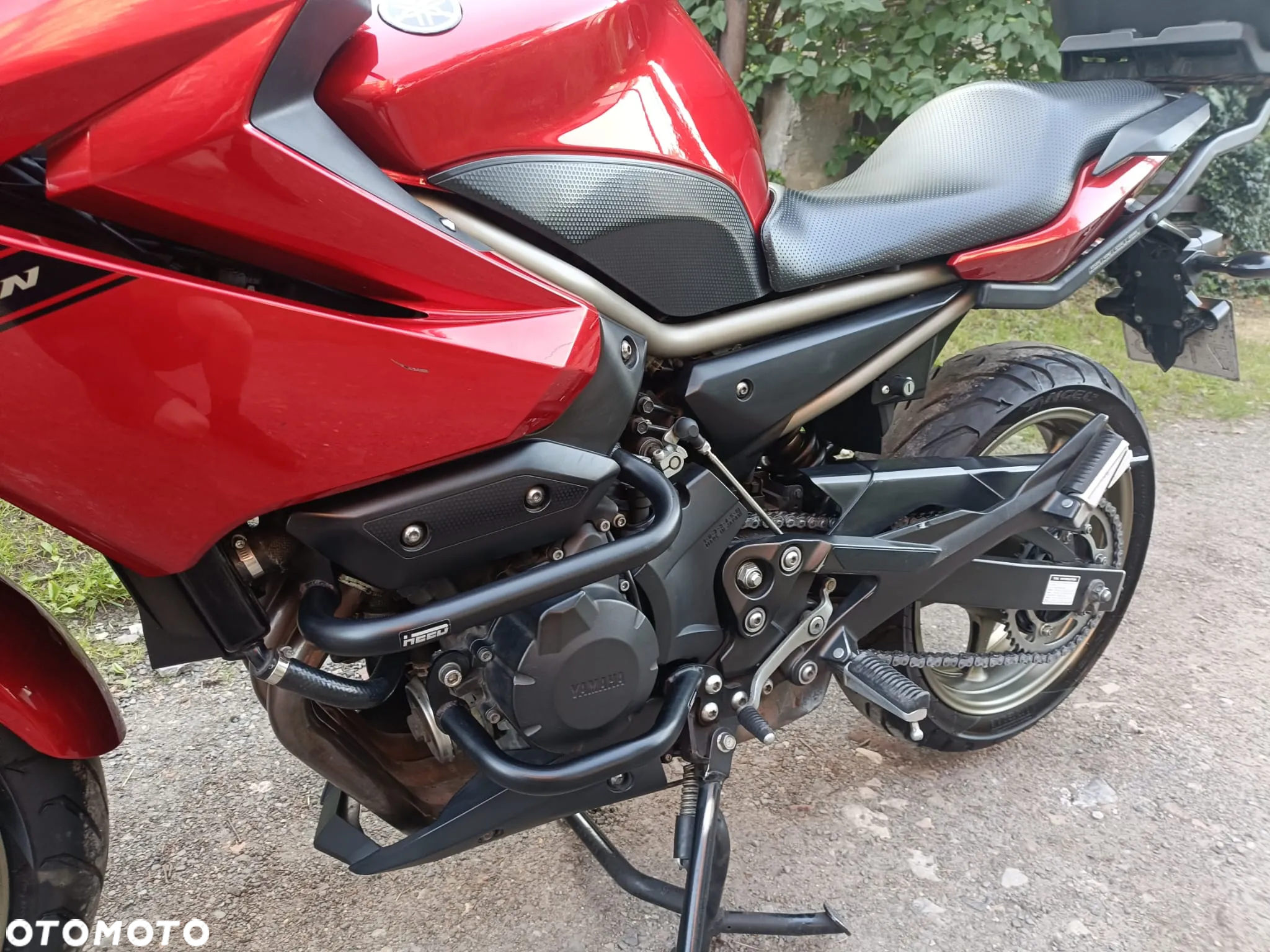 Yamaha XJ - 6