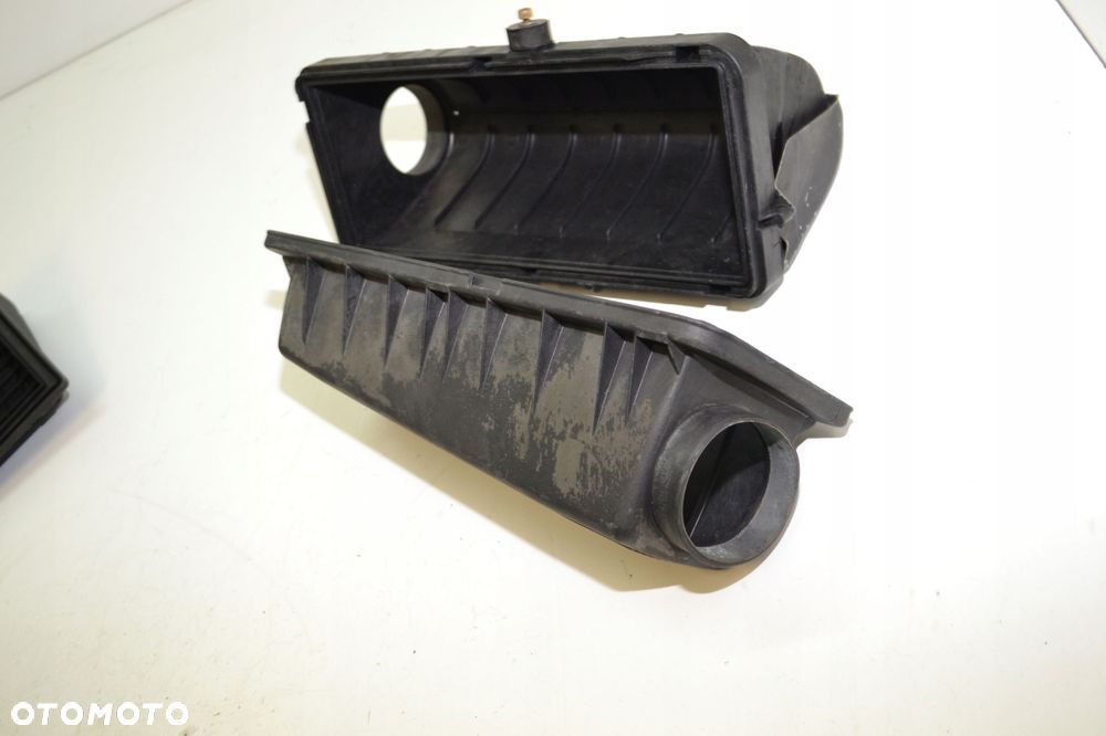Obudowa Filtra Powietrza M30 BMW E32 1707729 - 3