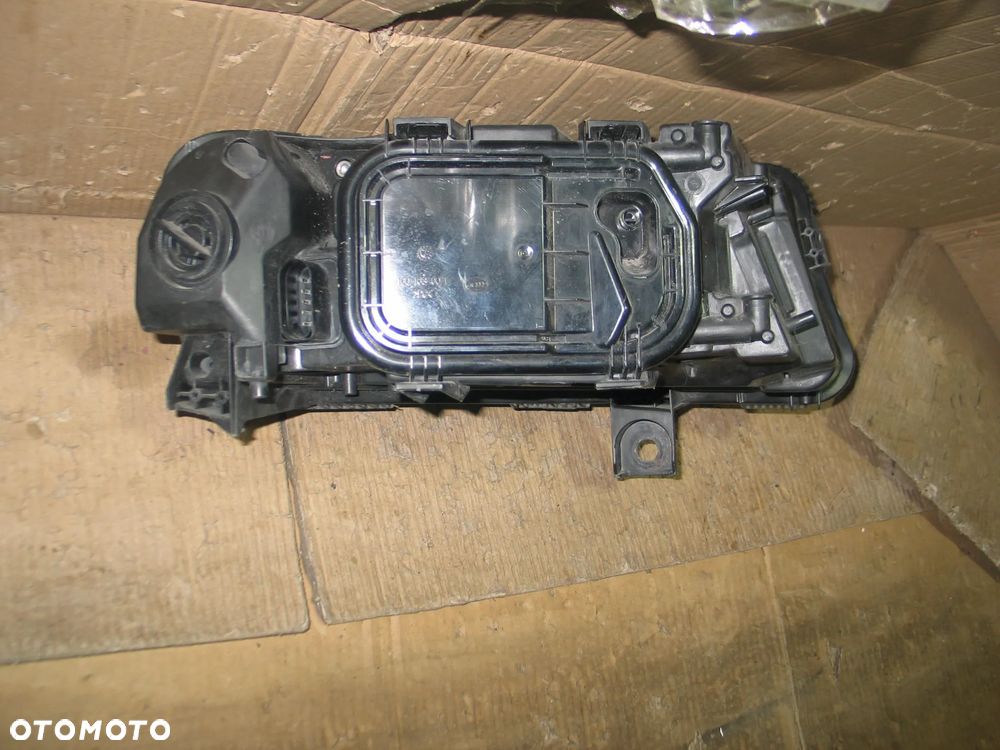 lampa przod audi A6 C6 04-08r. 4F0 europa - 10