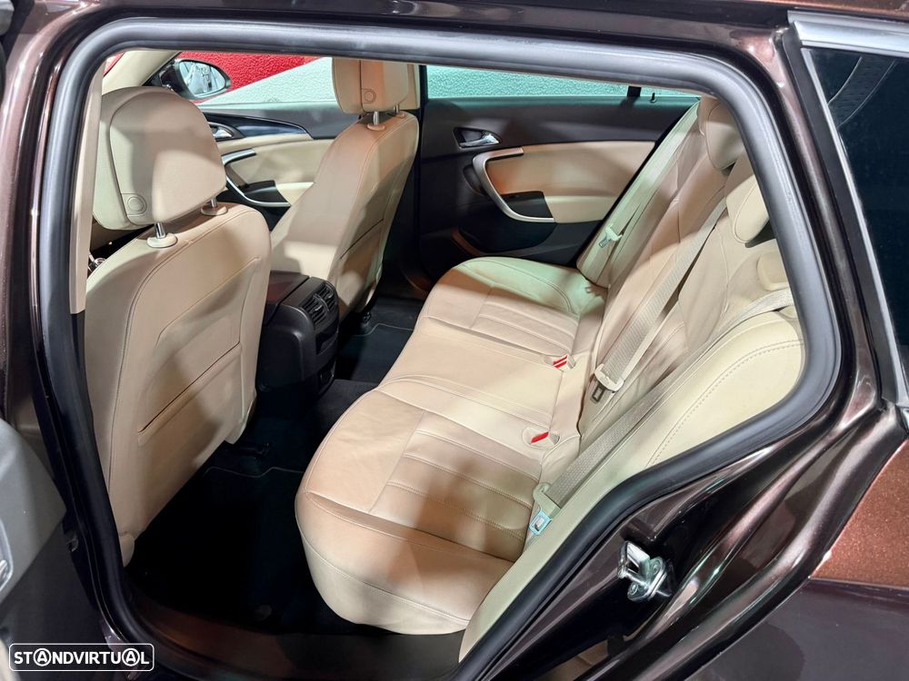 Opel Insignia Sports Tourer 2.0 CDTi Cosmo S/S - 17