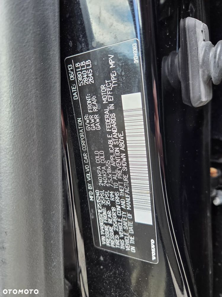 Volvo XC 60 T6 AWD Momentum - 8