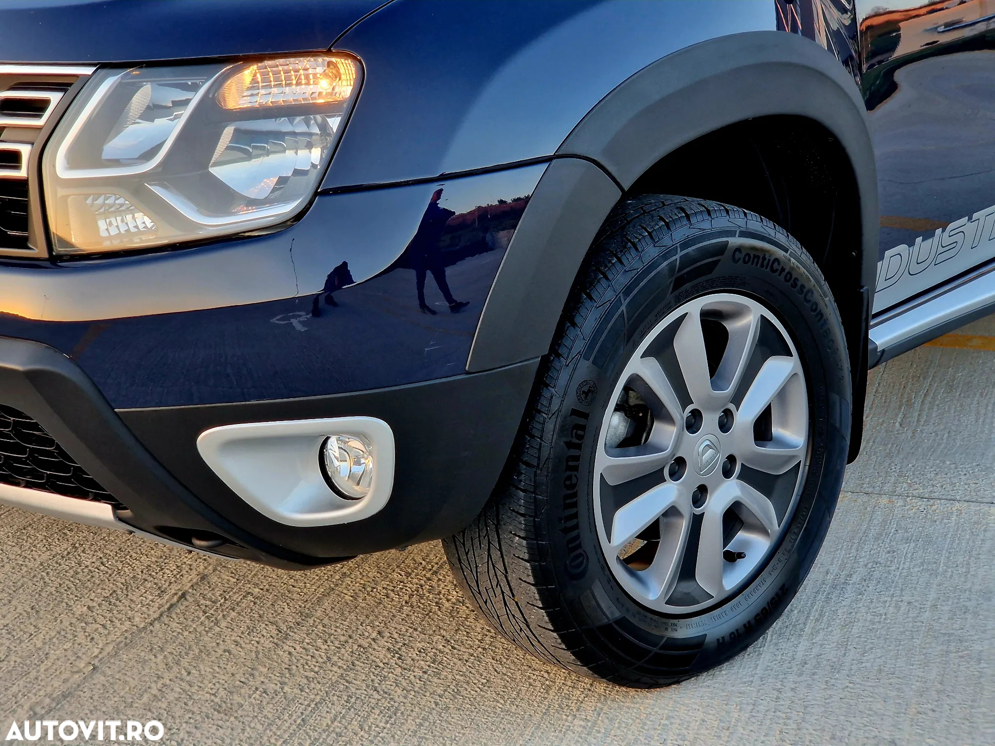Dacia Duster 1.6 4x2 Laureate - 9