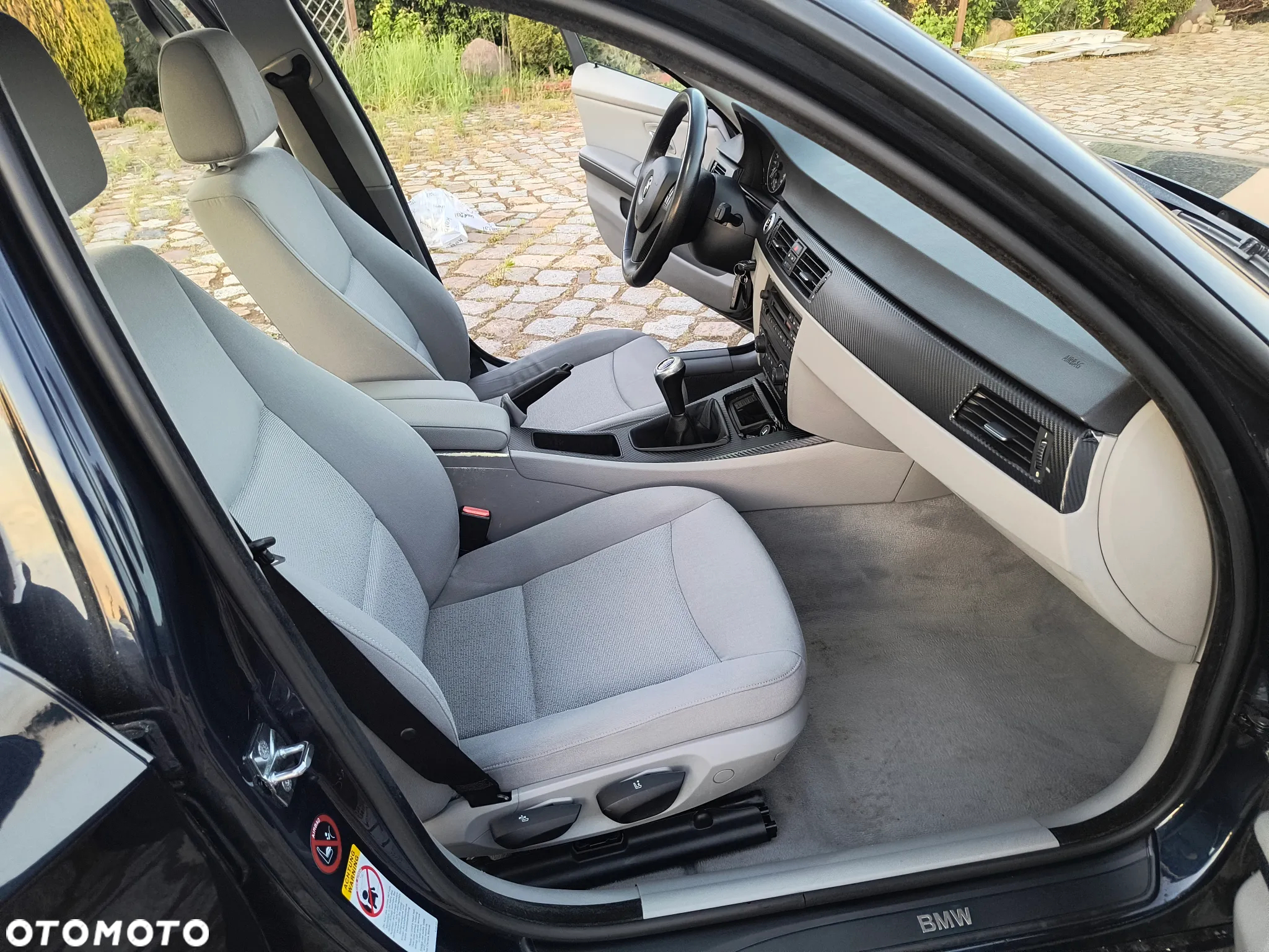 BMW Seria 3 320i - 14